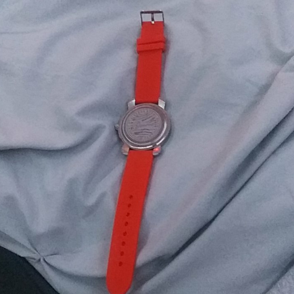 Watch - Picture 2 of 2